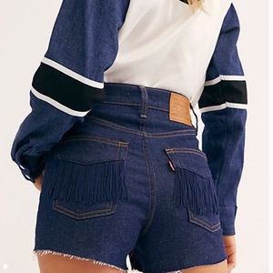 LEVI’S Ribcage High-waisted Shorts